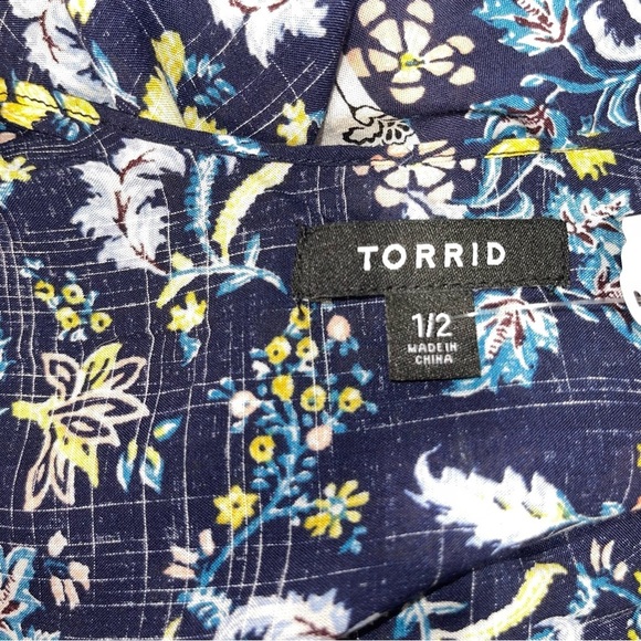 Torrid Navy Floral Kimono - Picture 4 of 6